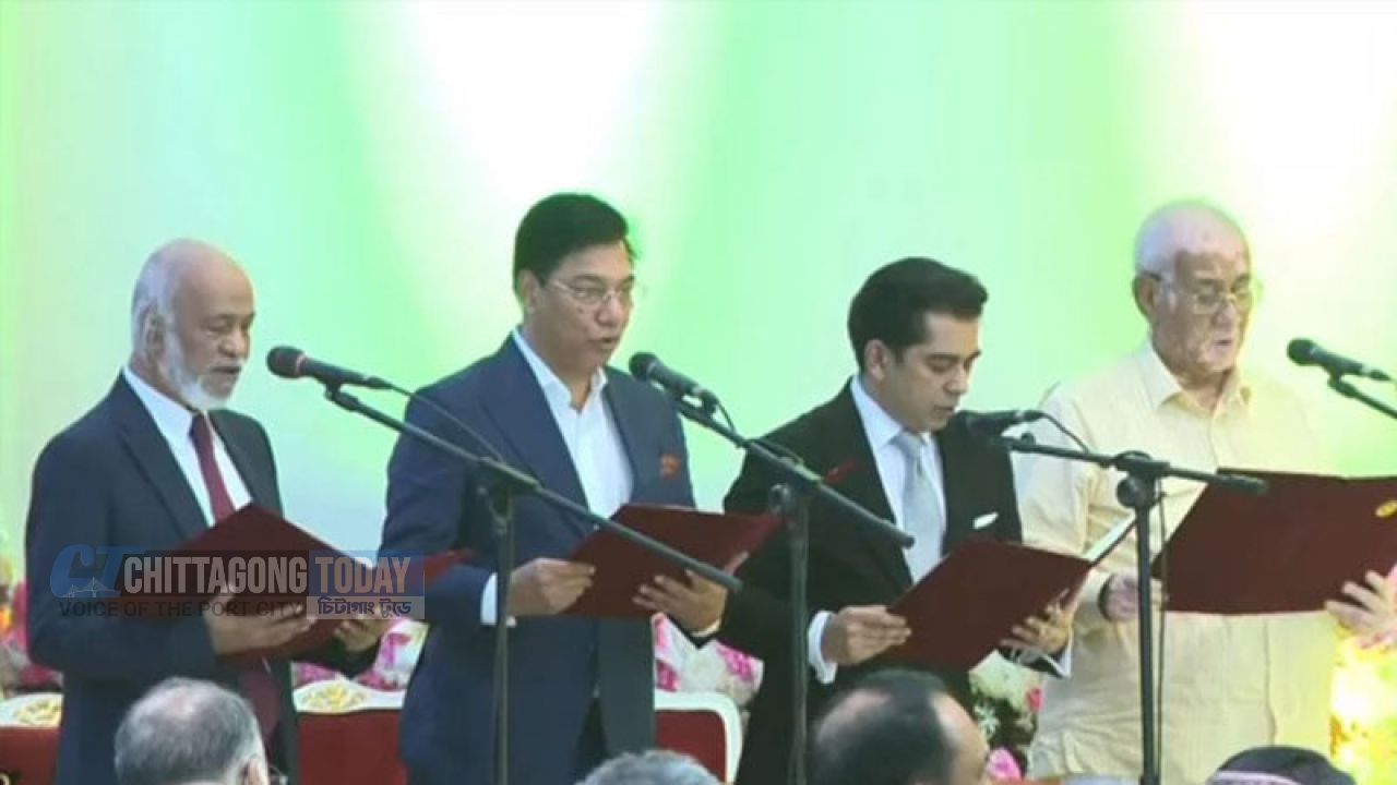 শপথ নিলেন নতুন চার মন্ত্রী ও দুই প্রতিমন্ত্রী