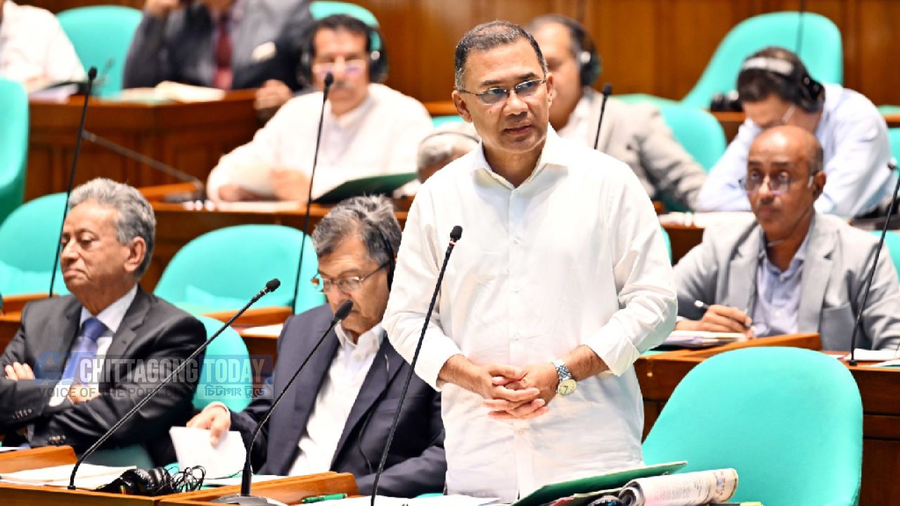 নতুন বিমানঘাঁটি নয়, বিদ্যমান অবকাঠামো ব্যবহারে জোর প্রধানমন্ত্রীর